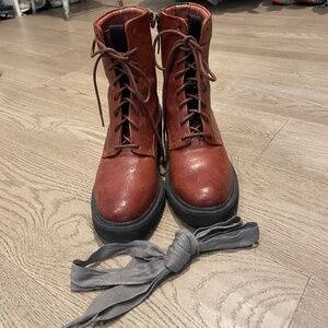 Frye Savannah Leather Lace Up Boot, Cognac, Size 8.5